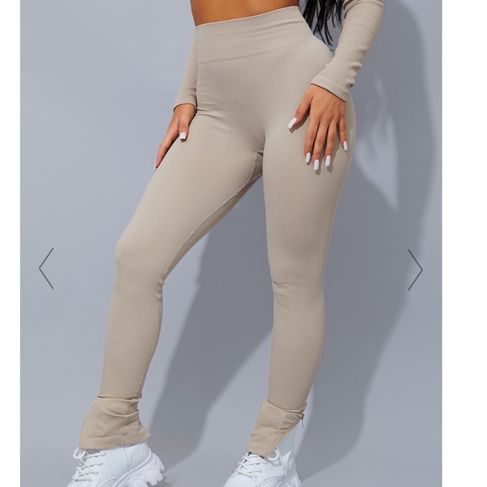 NEW Rib Split Hem Leggings